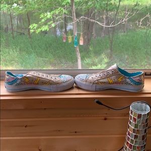 Girls sz 5 sketchers